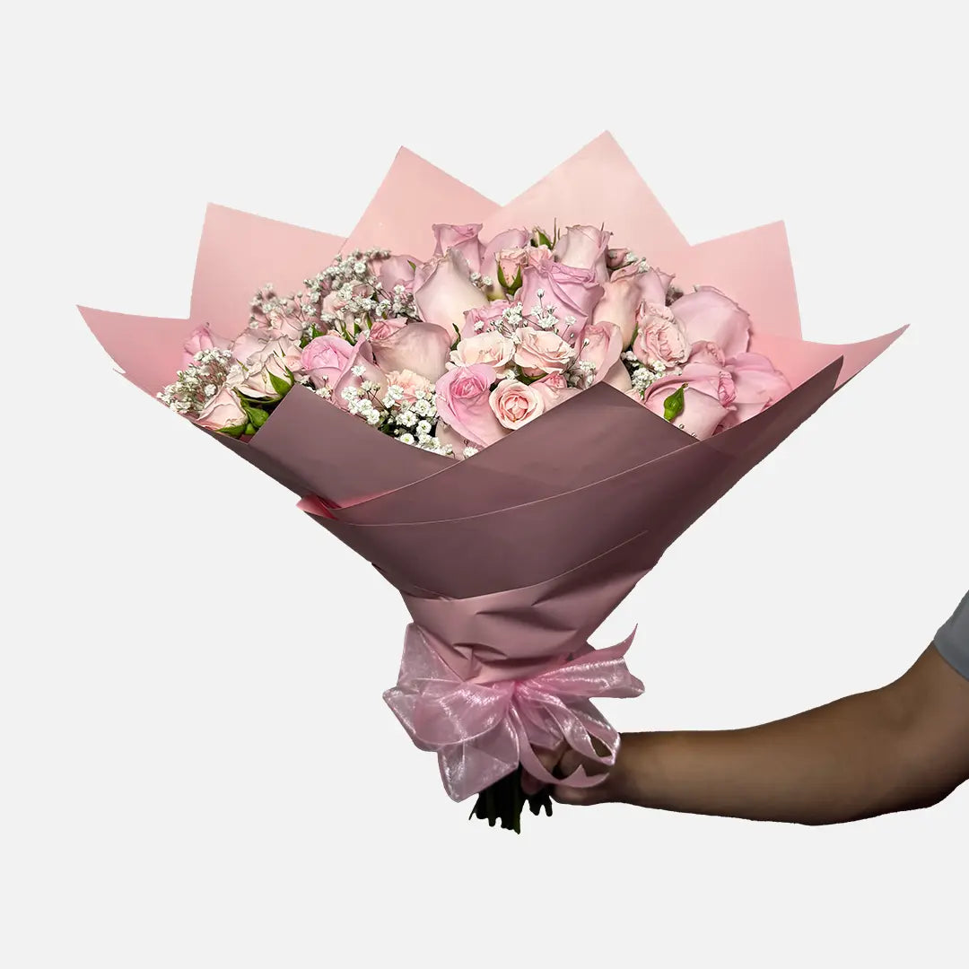 Ramo de 24 Rosas con Mini Rose