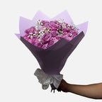 Ramo de 24 rosas lila