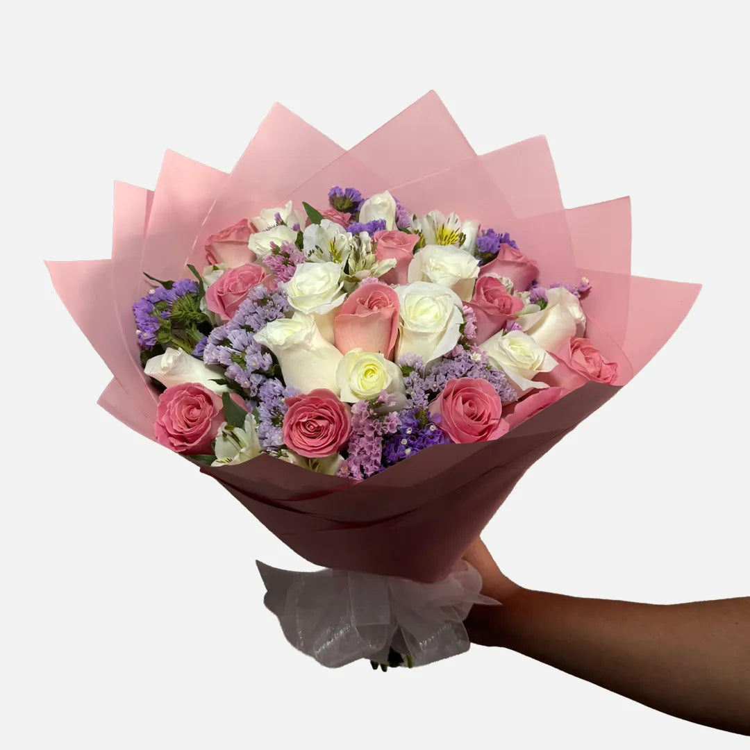 Ramo de 20 rosas blancas, rosas y complementos