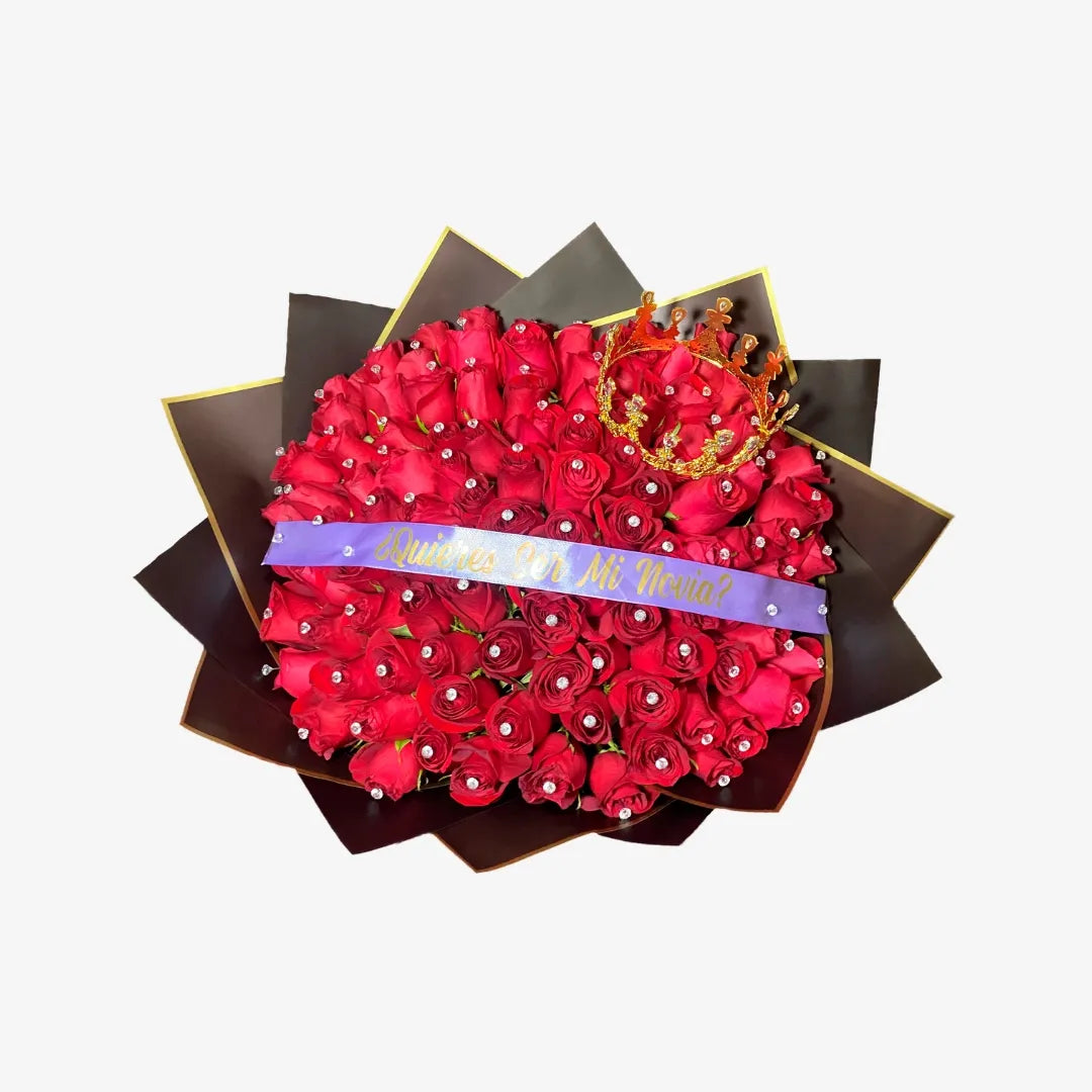 Ramo Buchón de 100 Rosas con Corona, Listón con Frase y Piedra Decorativa