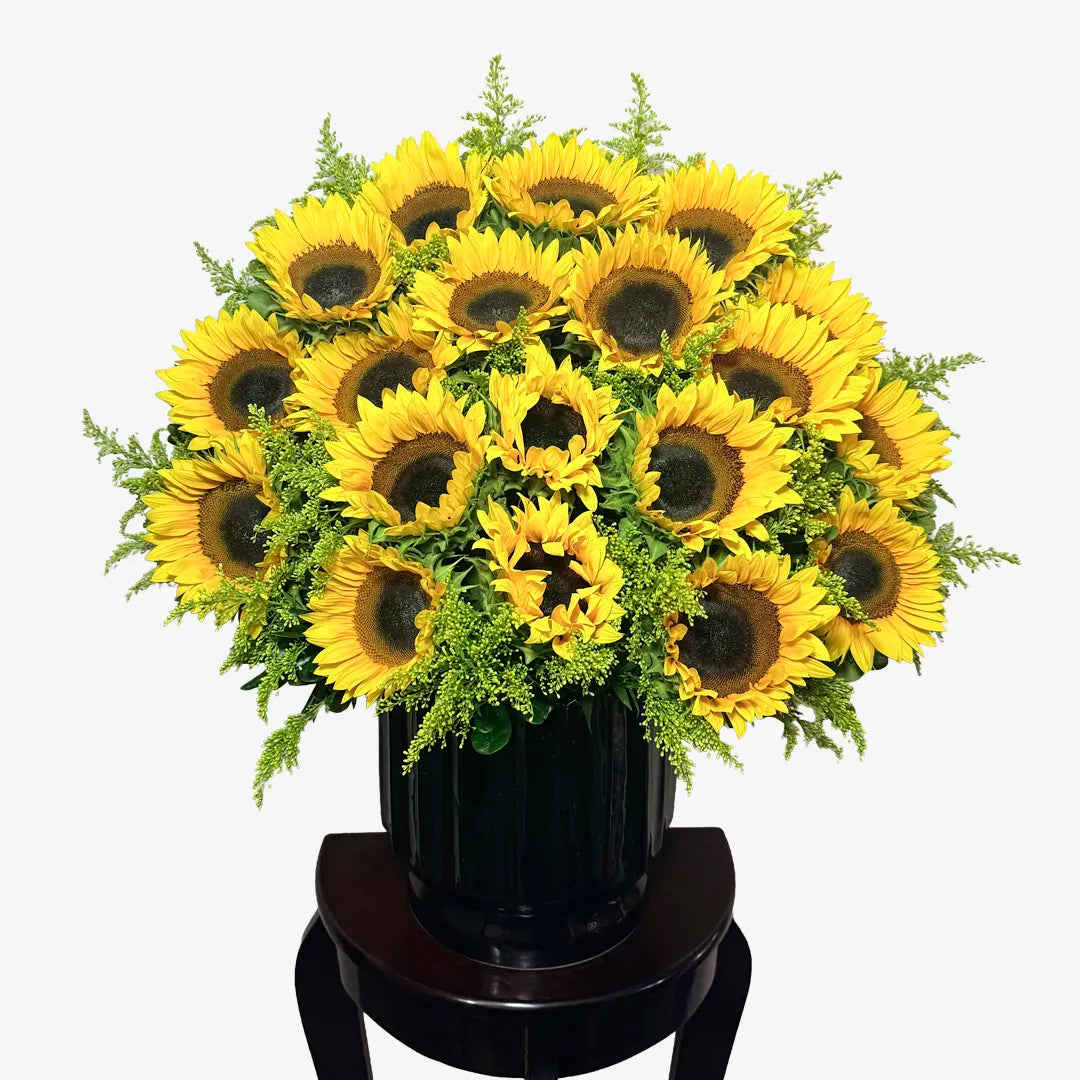 Box of 18 sunflowers