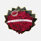 Bouquet of 100 Roses with Wreath and Ribbon with Phrase
