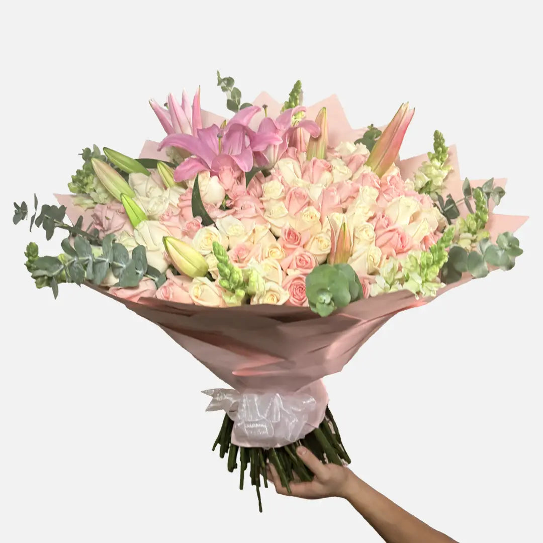 Ramo de 150 Rosas y Complementos