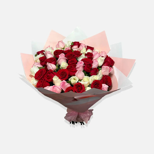 Ramo de 50 Rosas Mixtas – Rojo, Rosa y Blanco