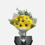 Bouquet of 6 gerberas and accessories