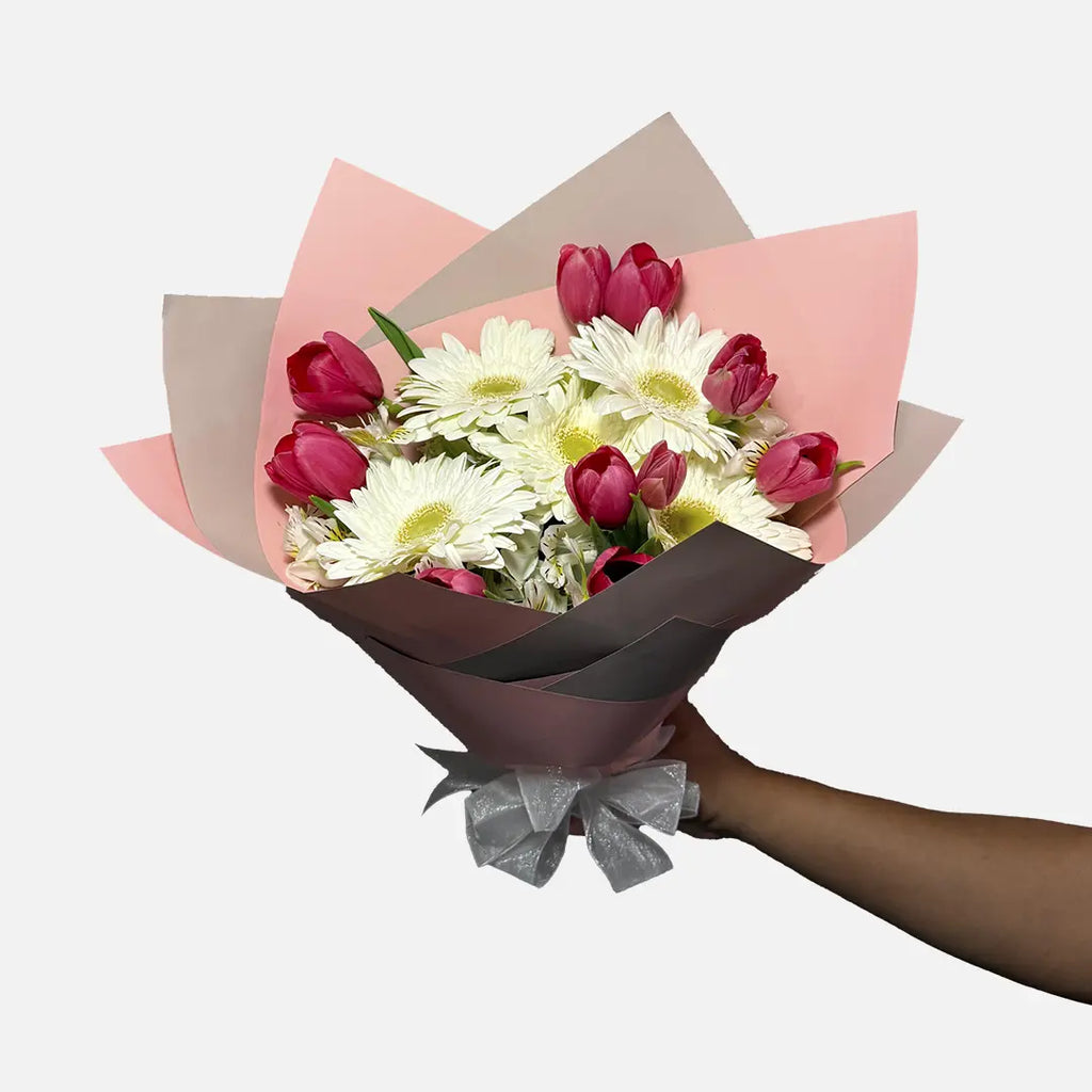 Ramo de 10 Tulipanes con 5 Gerberas